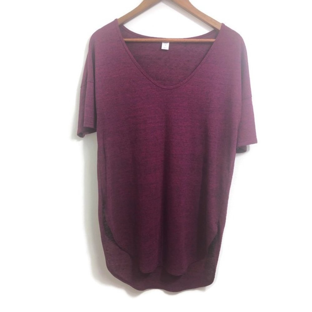 Old Navy Women's Maroon Short Sleeve Shirt size m
